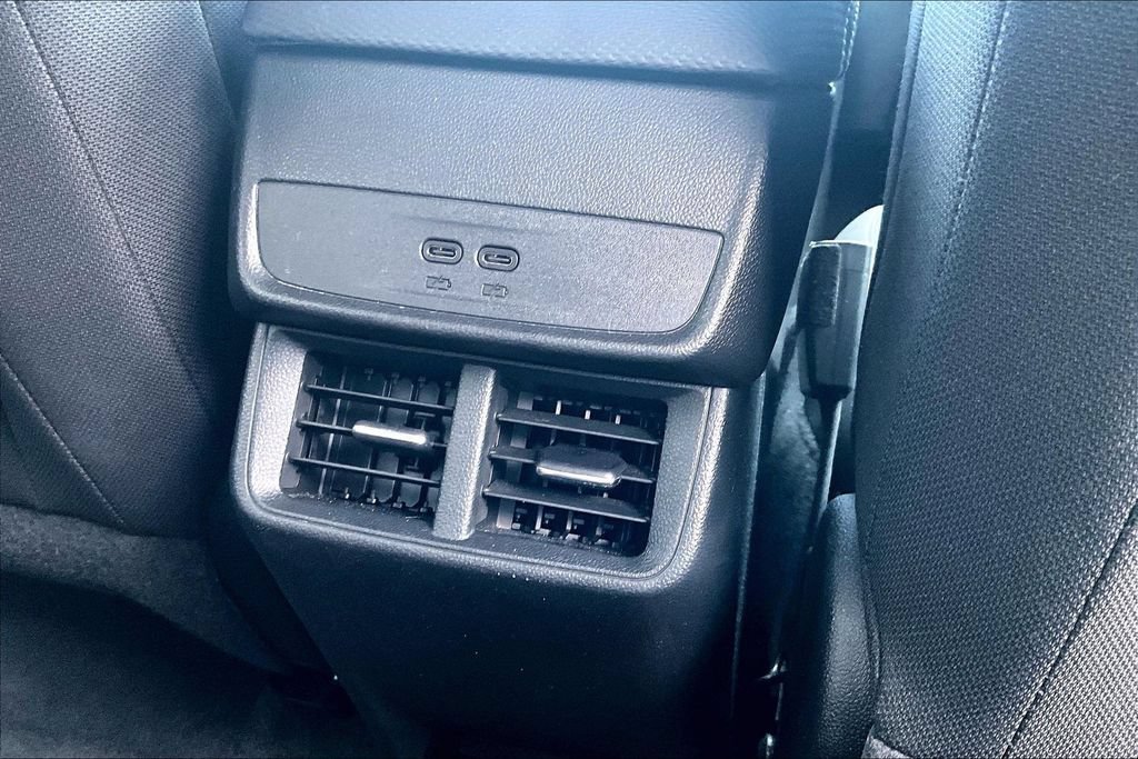 Used 2025 Chevrolet Equinox LT FWD image 10