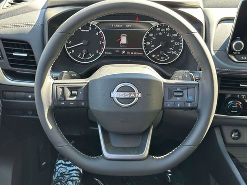 Used 2026 Nissan Rogue SV image 12