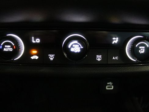Certified 2023 Honda HR-V LX image 29