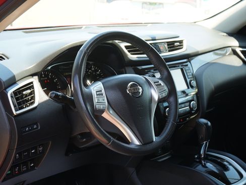 Used 2016 Nissan Rogue SL w/ SL Premium Package AWD/4WD image 14