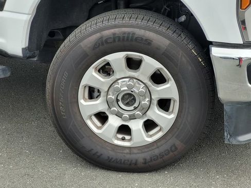 Used 2024 Ford F250 XLT AWD/4WD image 10
