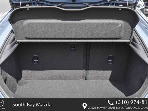 New 2026 MAZDA MAZDA3 Hatchback w/Premium Plus Pkg image 12