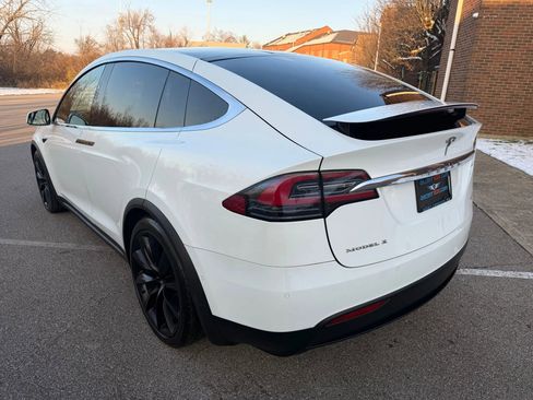 Used 2018 Tesla Model X 100D image 5