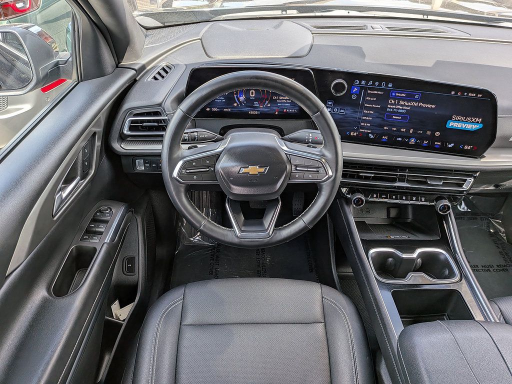 Certified 2025 Chevrolet Traverse LT AWD/4WD image 15
