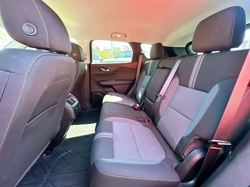 Used 2024 Chevrolet Blazer LT w/ Convenience Package FWD image 4