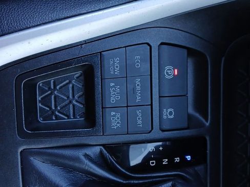 Certified 2023 Toyota RAV4 LE image 23