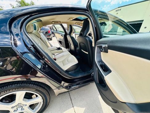 Used 2013 Volvo S60 T5 image 18