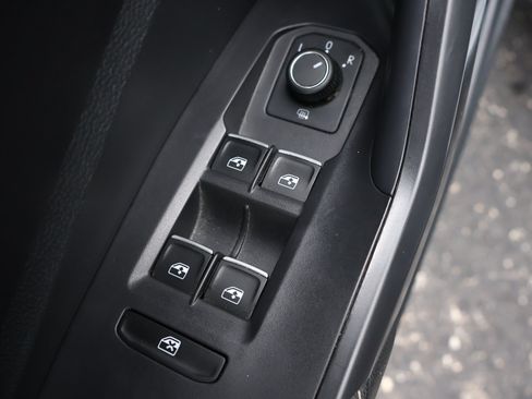 Used 2023 Volkswagen Jetta Sport FWD image 7