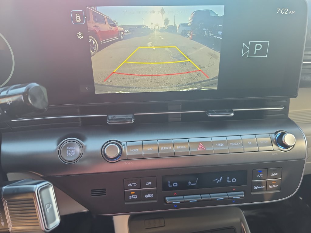 Used 2025 Hyundai Kona SEL FWD image 19