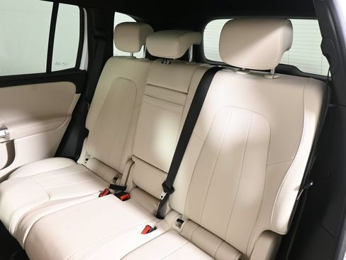 Certified 2026 Mercedes-Benz GLB 250 4MATIC image 4