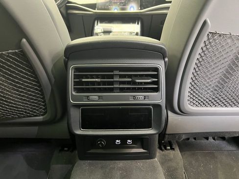 Used 2021 Audi SQ7 Premium Plus w/ Driver Assistance Package image 9