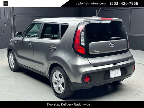 Used 2017 Kia Soul image 4