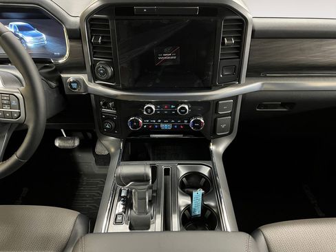 New 2025 Ford F150 Lariat w/ Equipment Group 501A Mid image 14