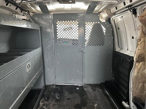 Used 2019 Chevrolet Express 2500 RWD 2500 135" w/ Communications Package image 20