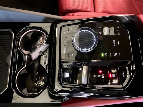 New 2026 BMW 530i xDrive w/ M Sport Package image 7