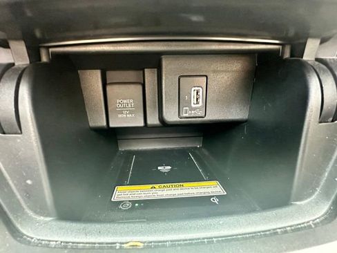Used 2018 Honda Accord Touring image 15