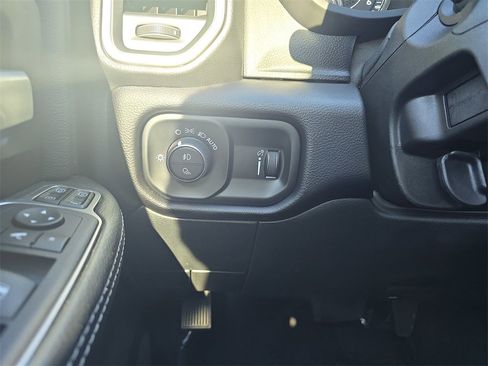 Used 2024 RAM 2500 Big Horn w/ Bed Utility Group image 26