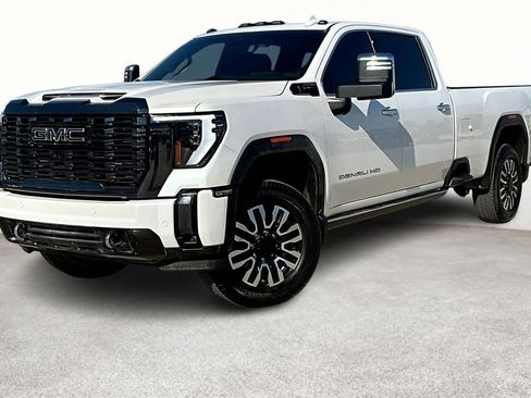 Used 2024 GMC Sierra 3500 Denali Ultimate image 14