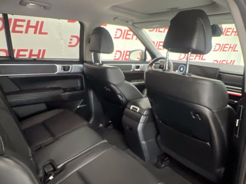Used 2026 Hyundai Santa Fe Limited AWD/4WD image 12