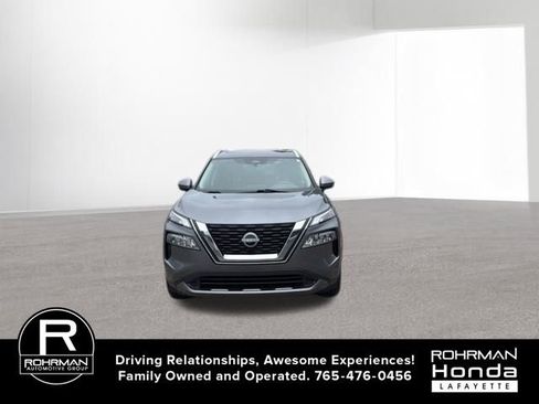 Used 2023 Nissan Rogue SL w/ SL Premium Package AWD/4WD image 2