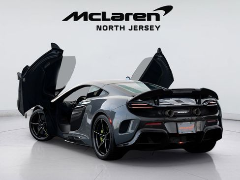 Used 2016 McLaren 675LT Coupe RWD image 6