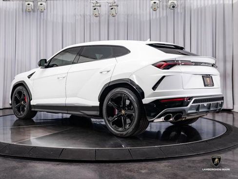 Used 2019 Lamborghini Urus AWD/4WD image 4