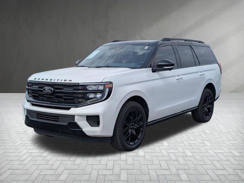 New 2025 Ford Expedition Platinum w/ Stealth Performance Package image 2