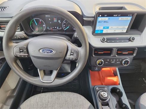 Used 2023 Ford Maverick XLT image 11