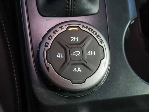 New 2025 Ford Bronco Badlands image 21