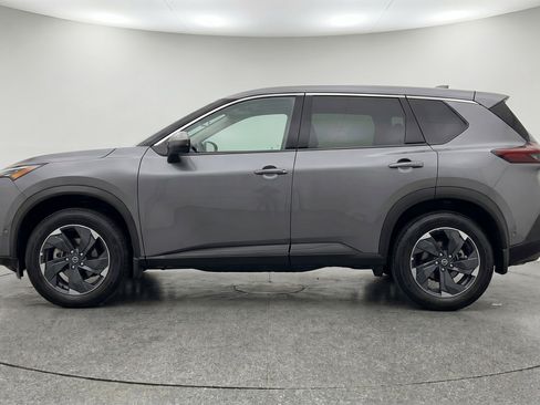 Used 2025 Nissan Rogue SV FWD image 5