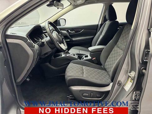 Used 2020 Nissan Rogue Sport SV w/ All-Weather Package AWD/4WD image 12