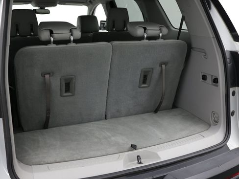Used 2019 GMC Acadia SLT w/ LPO, Cargo Package FWD image 39