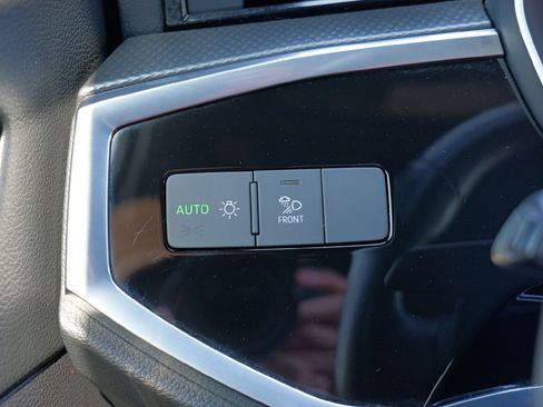 Certified 2023 Audi Q3 2.0T Premium w/ Black Optic Sport Package image 20