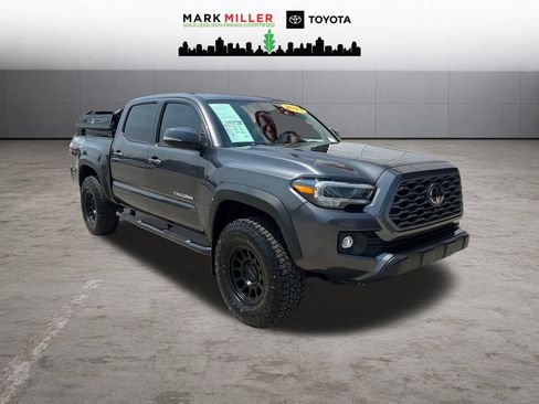 Certified 2023 Toyota Tacoma TRD Off-Road w/ Advanced Technology Package AWD/4WD image 8