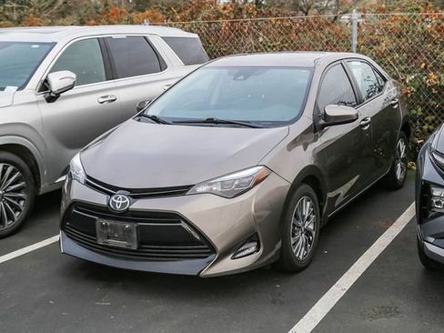 Used 2017 Toyota Corolla L image 1