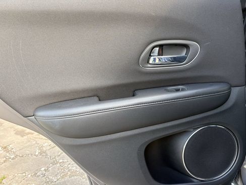 Used 2016 Honda HR-V EX image 24