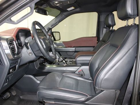 Used 2023 Ford F150 Lariat w/ Equipment Group 502A High AWD/4WD image 30