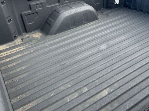 Used 2022 Chevrolet Silverado 1500 High Country image 22