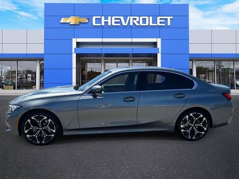 Used 2025 BMW 330i xDrive Sedan w/ Premium Package AWD/4WD image 7