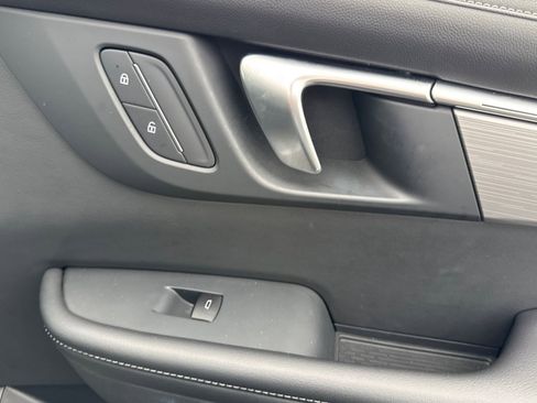 Used 2025 Buick Enclave Preferred image 21