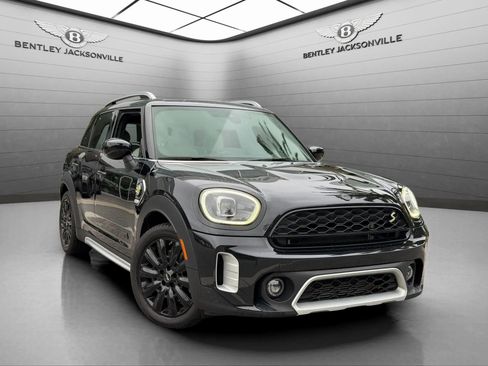 Used 2023 MINI Cooper Countryman SE w/ Storage Package image 1