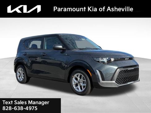 New 2025 Kia Soul LX image 1