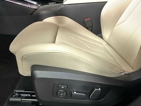 New 2026 BMW X3 xDrive30 w/ Premium Package image 12