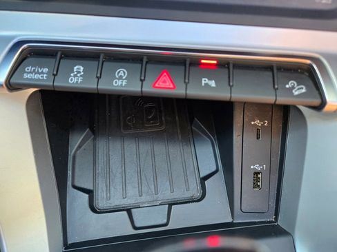 Used 2020 Audi Q3 2.0T Premium Plus w/ Premium Plus Package image 31