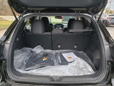 Used 2026 Subaru Crosstrek 2.0i Premium image 5