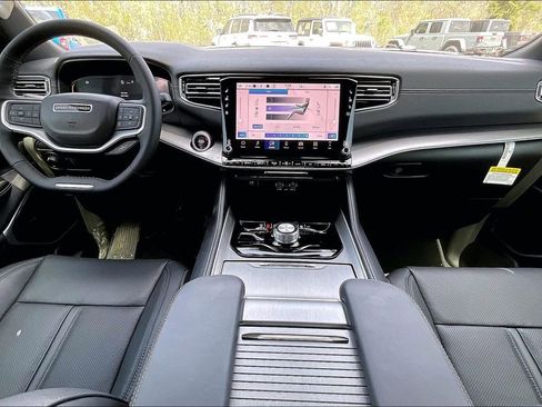 New 2026 Jeep Grand Wagoneer L Limited w/ Premium Group II AWD/4WD image 4
