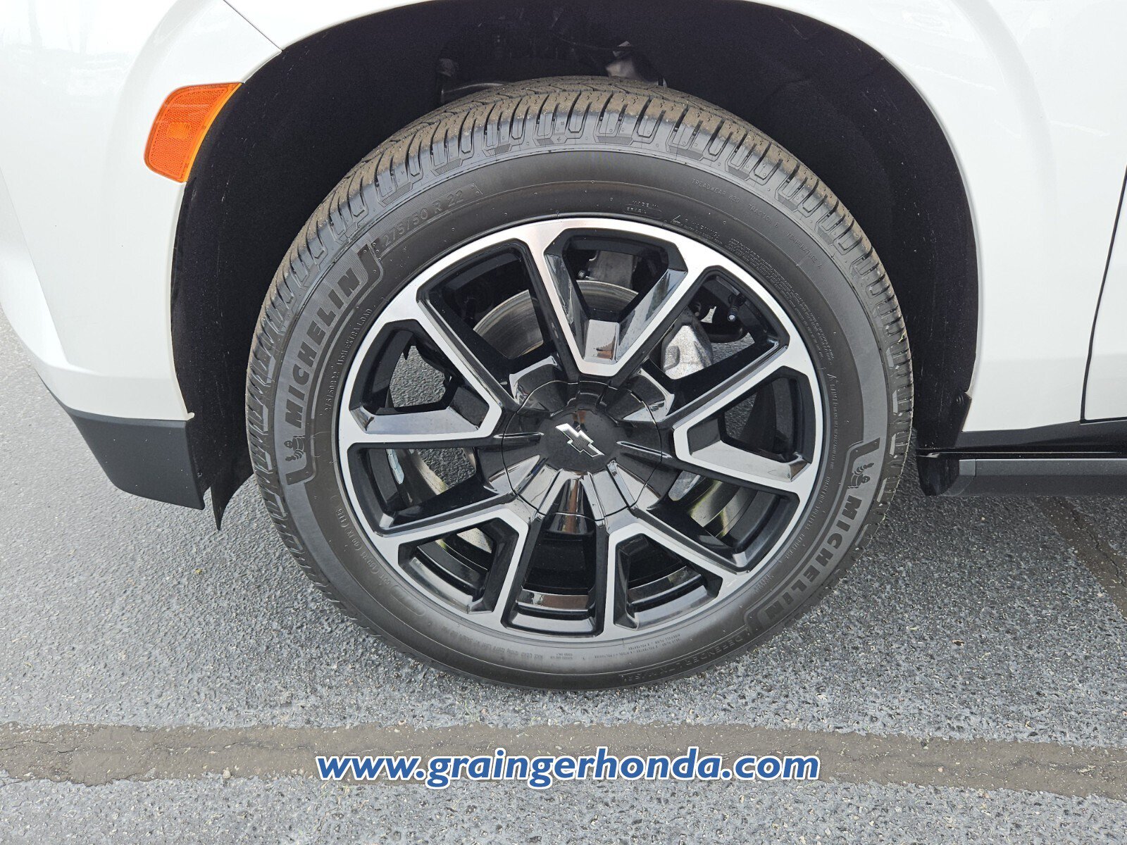 Used 2023 Chevrolet Tahoe Premier AWD/4WD image 9