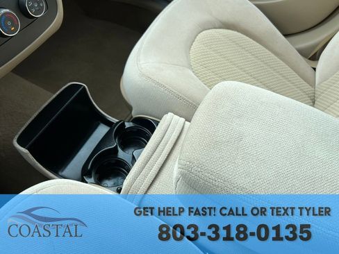 Used 2011 Buick Lucerne CX image 38