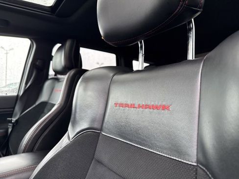 Used 2018 Jeep Grand Cherokee Trailhawk image 26