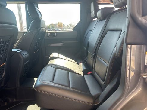 Used 2021 Ford Bronco Badlands image 18